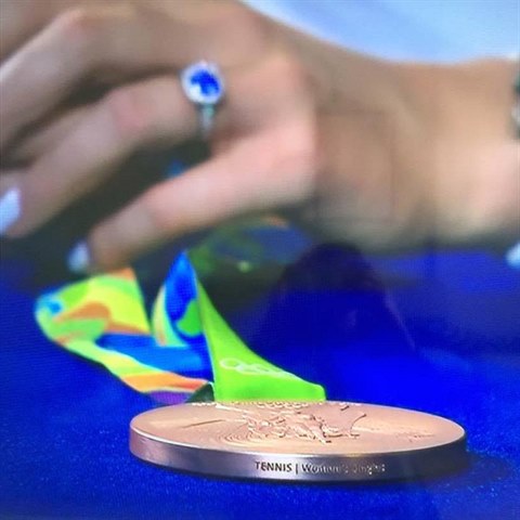 Z Ria si Kvitov odv bronzovou medaili.