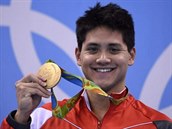 Schooling pemohl v Phelpse v motýlkovi na 100 metr a získal zlato.