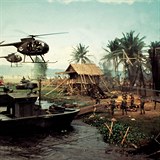Ve vietnamsk vlce poprv sehrly velkou lohu helikoptry.