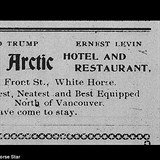 Reklamn letk na hotel Freda Trumpa v Kanad v okol zlatch dol.