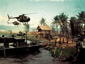 Ve vietnamské válce poprvé sehrály velkou úlohu helikoptéry.