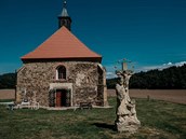 Malebný kostelík na Plzesku, ve kterém se svatba odehrála.