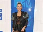 Rita Ora na udílení hudebních cen MTV.