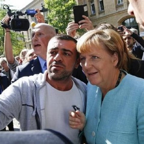 Pokud zpřísněná pravidla na přijímání uprchlíků projdou, Merkelová si asi...