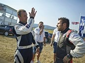 Hannes Arch se potkával v Red Bull Air Race i s eským pilotem Martinem onkou.