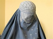 Burka je nejpísnjí formou islámského enského odvu.