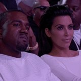 Kim a Kanye gif.