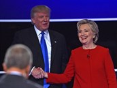 Podle odborník je pomyslným vítzem debaty Clintonová, ani ona se ale píli...