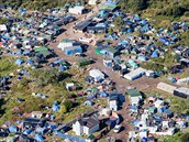 Spontánn vzniklý tábor Dungle v Calais není oficiálním uprchlickým zaízením...