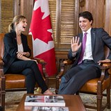 Emma se nedvno setkala s kanadskm premirem, fekem Justinem Trudeauem. Body...