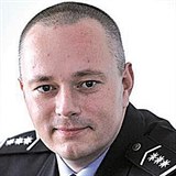 Nmstek olomouckho policejnho editele Karel Kadlec ml dostat nabdku...