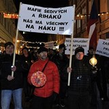 Proti prodeji protestovali lkai i obyvatel Pbrami.