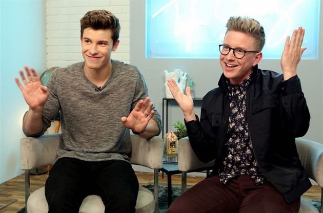 Shawn Mendes a Tyler Oakley