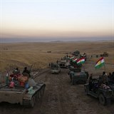 Irck armda spolu s kurdskmi jednotkami na cest k Mosulu.