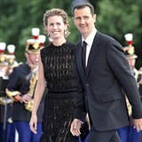 Manželé Asadovi na návštěvě Paříže v roce 2008.