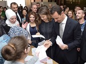 Prezident Baár Asad volil letos v dubnu se svou enou Asmou. Rozhodovalo se o...