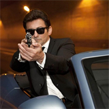 James Bond v podn Ondeje Vetchho ve filmu ivot je ivot.