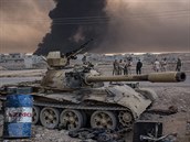 Irácké jednotky postupují blí a blí k Mosulu, zatímco vedoucí postavy IS...