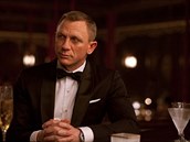 Ty vlastnosti, které na charismatickém Bondovi jeho fanoukm nejvíce imponují...