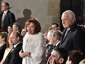 Do první ady byl usazen exprezident Václav Klaus s chotí Lívií.