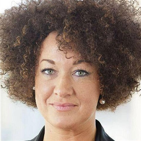 Rachel Dolezal lta pedstrala, e je ernoka, i kdy to vdy byla obyejn...