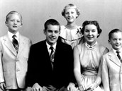 Donald Trump (vlevo) s rodii a sourozenci.