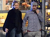 Jennifer se s Darrenem procházela po New Yorku ruku v ruce.