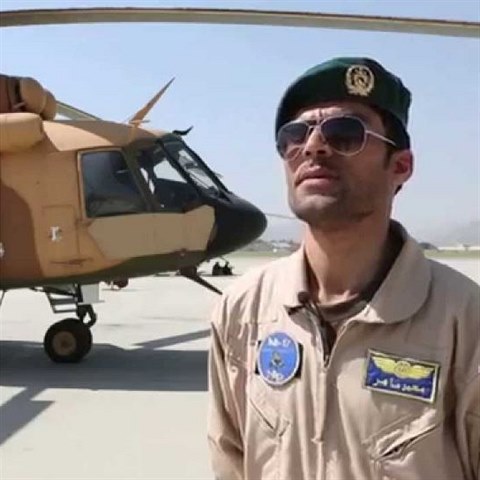Mladci se mli stt piloty afghnskho letectva. Msto toho radji zamili do...