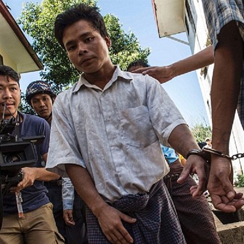V Barm, kde lid stle v na posedlost dmony je ppad oste sledovn.
