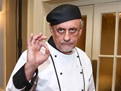 Richad Tesaík hraje v seriálu Ohnivé kua pomocného kuchae.