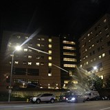 Do této losangeleské nemocnice byl West v pondělí večer přivezen.