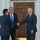 S Romneym se pivtal i viceprezident Mike Pence.