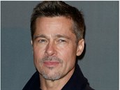 Brad Pitt je zpátky! V Paíi zazáil na erveném koberci.