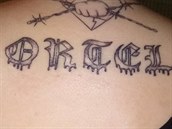 Tetování Ortelu se nebojí ani fanynky z ad nnjího pohlaví