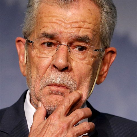 Bval pedseda rakousk Strany zelench Alexander Van der Bellen se uchz o...