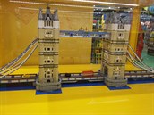 Z Lega jde postavit cokoliv, teba londýnský Tower Bridge.