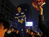 Demonstranti poadovali nejen sesazení, ale i uvznní prezidentky Pak Kun-hje.