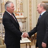 Tillerson m dky obchodm s ropou dobr vztahy i s Ruskem a tamnm prezidentem...