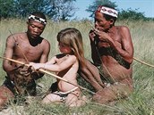 Nejen zvíata, ale i písluníci afrických kmen se k malé holice chovali,...