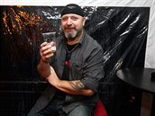 Te�ký �ivot muzikálového zp�váka.