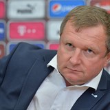 Trenér Pavel Vrba končí v Rusku. Byl odvolán od mužstva Anži Machačkala.