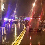 Panika v Istanbulu: jeden či dva útočníci začali střílet v populárním nočním...