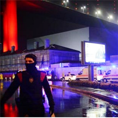 V Istanbulu zaal nov rok tragicky - teroristickm tokem.