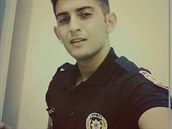 Jednadvacetiletý Burak miloval svou práci policisty.