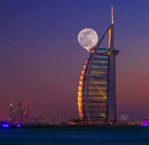 Na pistvac plochu dubajskho hotelu Burj Al Arab pistla neekan nvtva