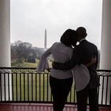 Po osmi letech Barack a Michelle Obamovi opout Bl dm. Prezidentsk pr se...