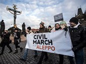 Celý pochod pro Aleppo byl spíe o tom, e si lidé fotili selfíka s vlajkami a...