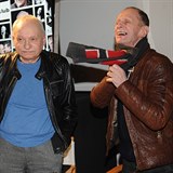 Michal Pavlata se svým kamarádem Ladislavem Smoczkem.
