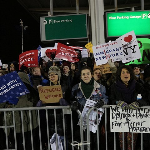 Protest proti zkazu uprchlk