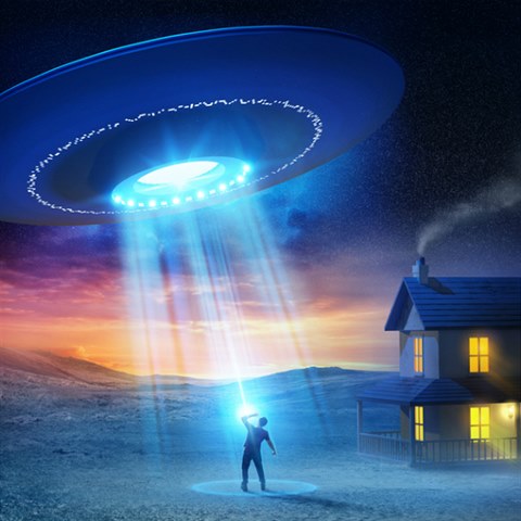 nosy UFO jsou populrnm zhadnm fenomnem. Mu z britskho Devonu tvrd, e...